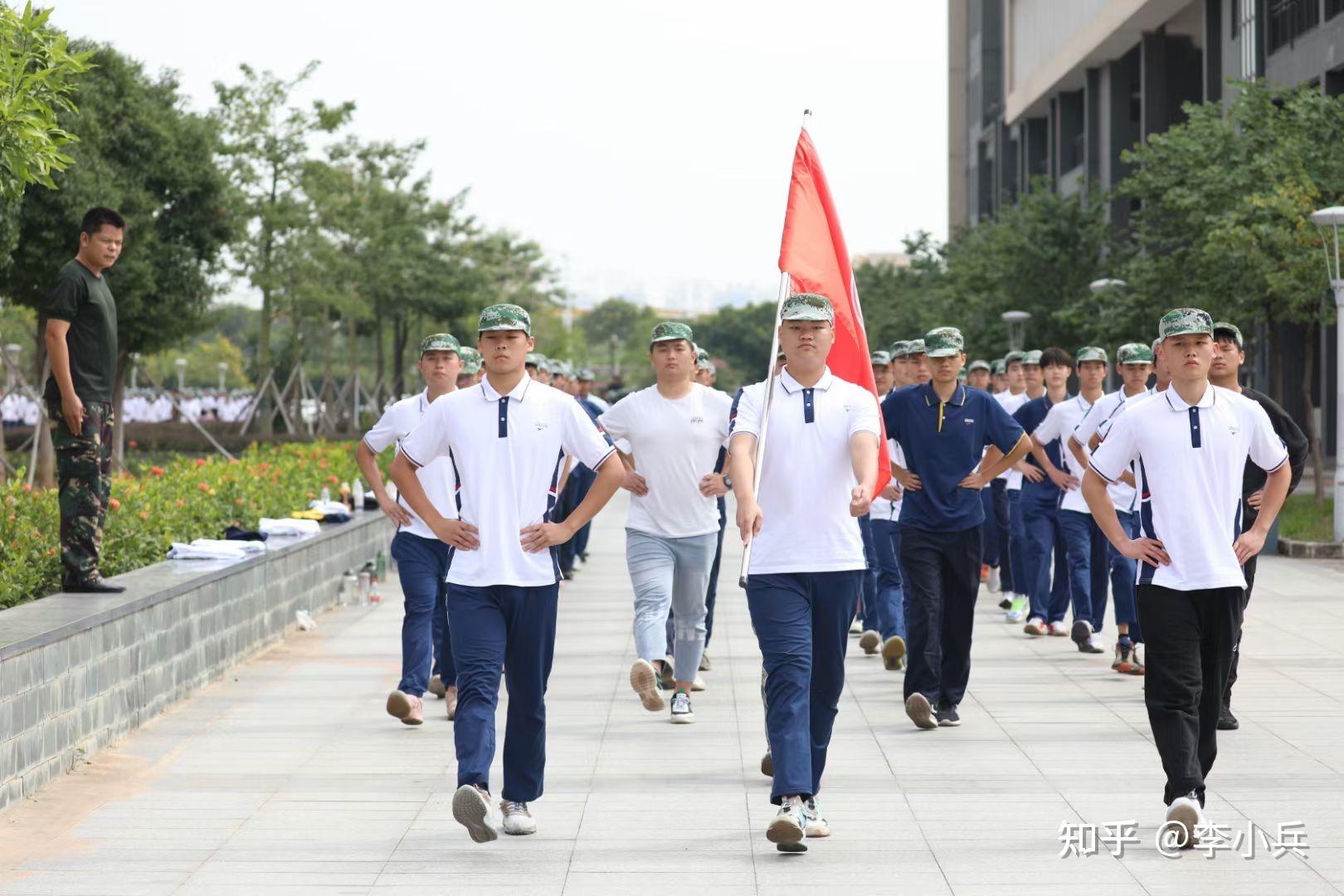 2021年东莞市技师学院新生军训