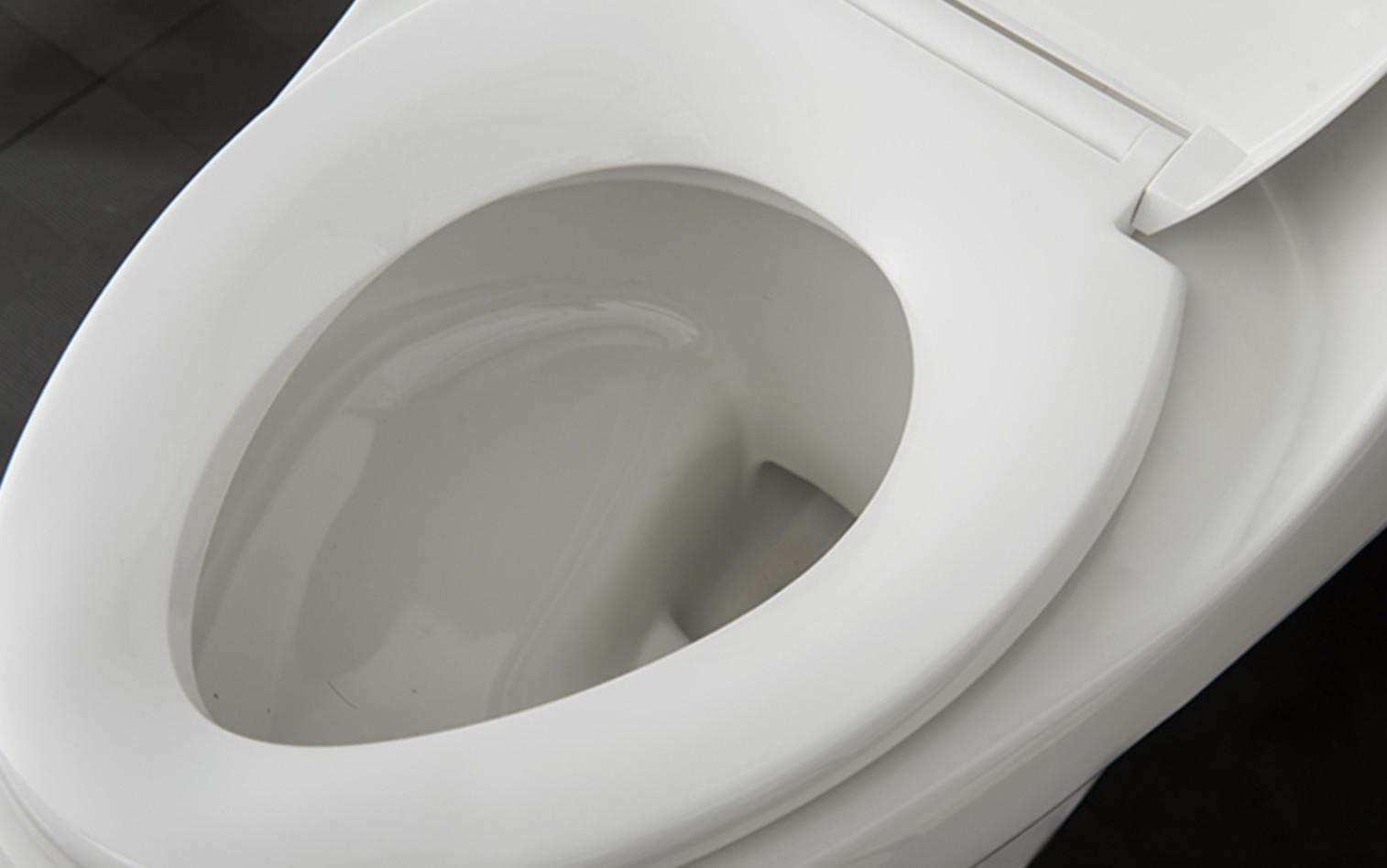 ①釉面马桶的主体由陶瓷烧制,行业标准的烧制温度是1200°,好的品牌