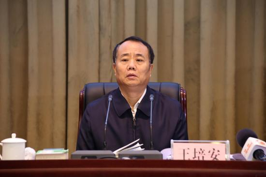 三胞集团董事长袁亚非:建立居家社区智慧养老服务平台