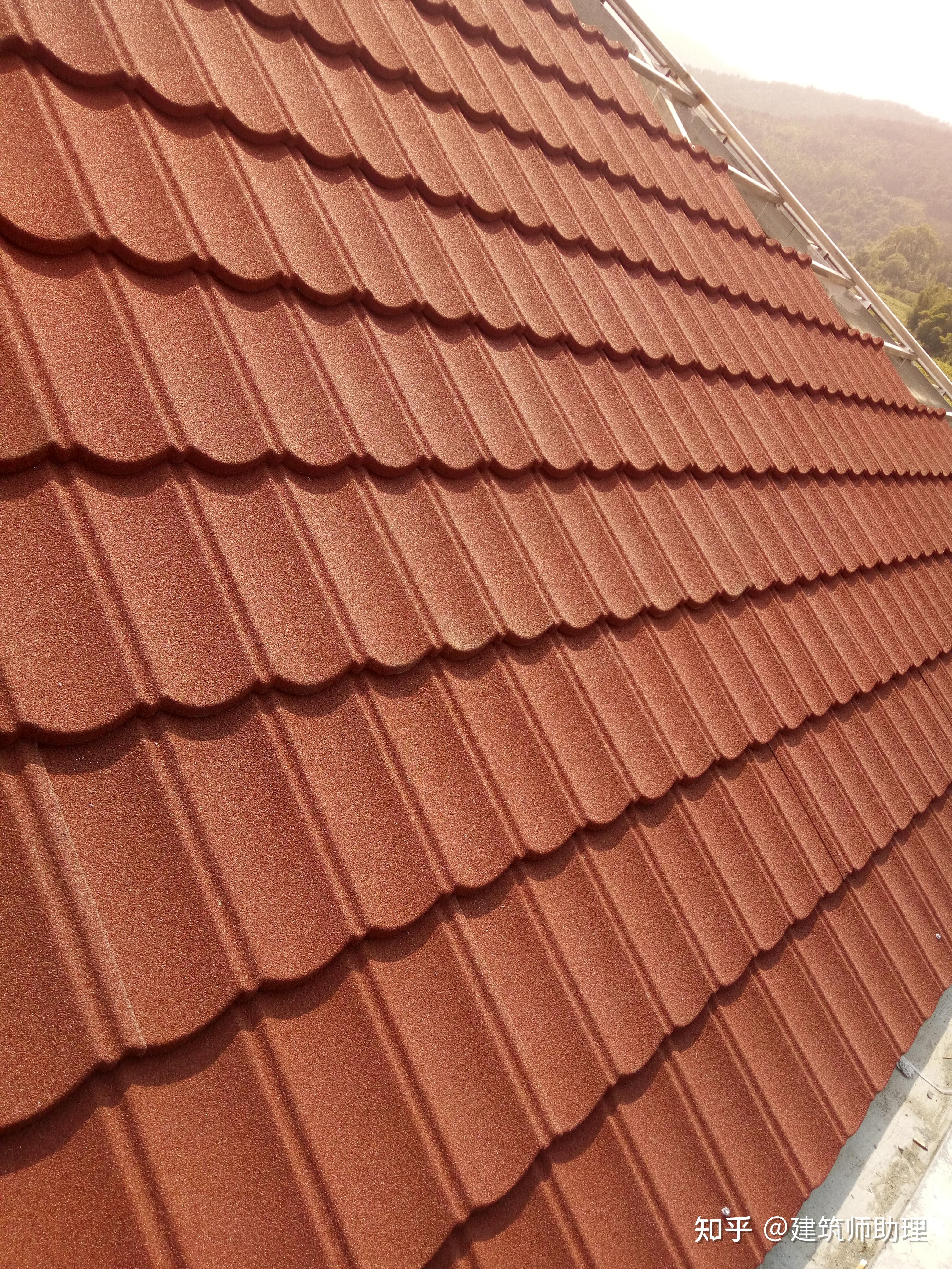 内卷的彩石金属瓦行业