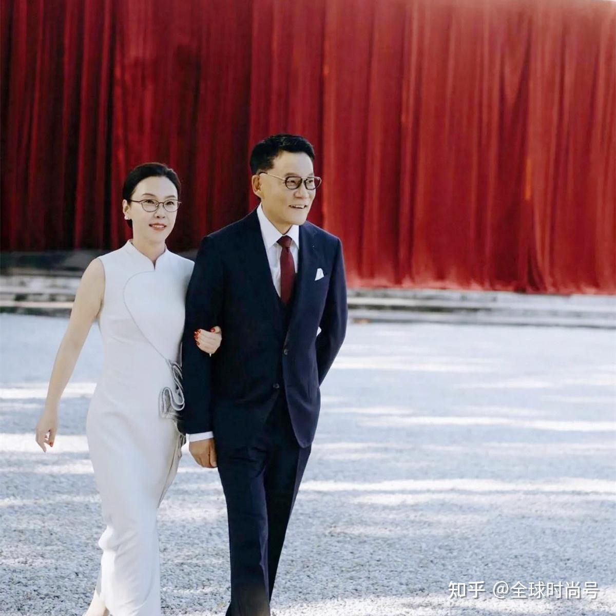 张丹红德国婚史挺惨,大女儿穿搭甜美颜值高,小女儿身材如超模 - 知乎