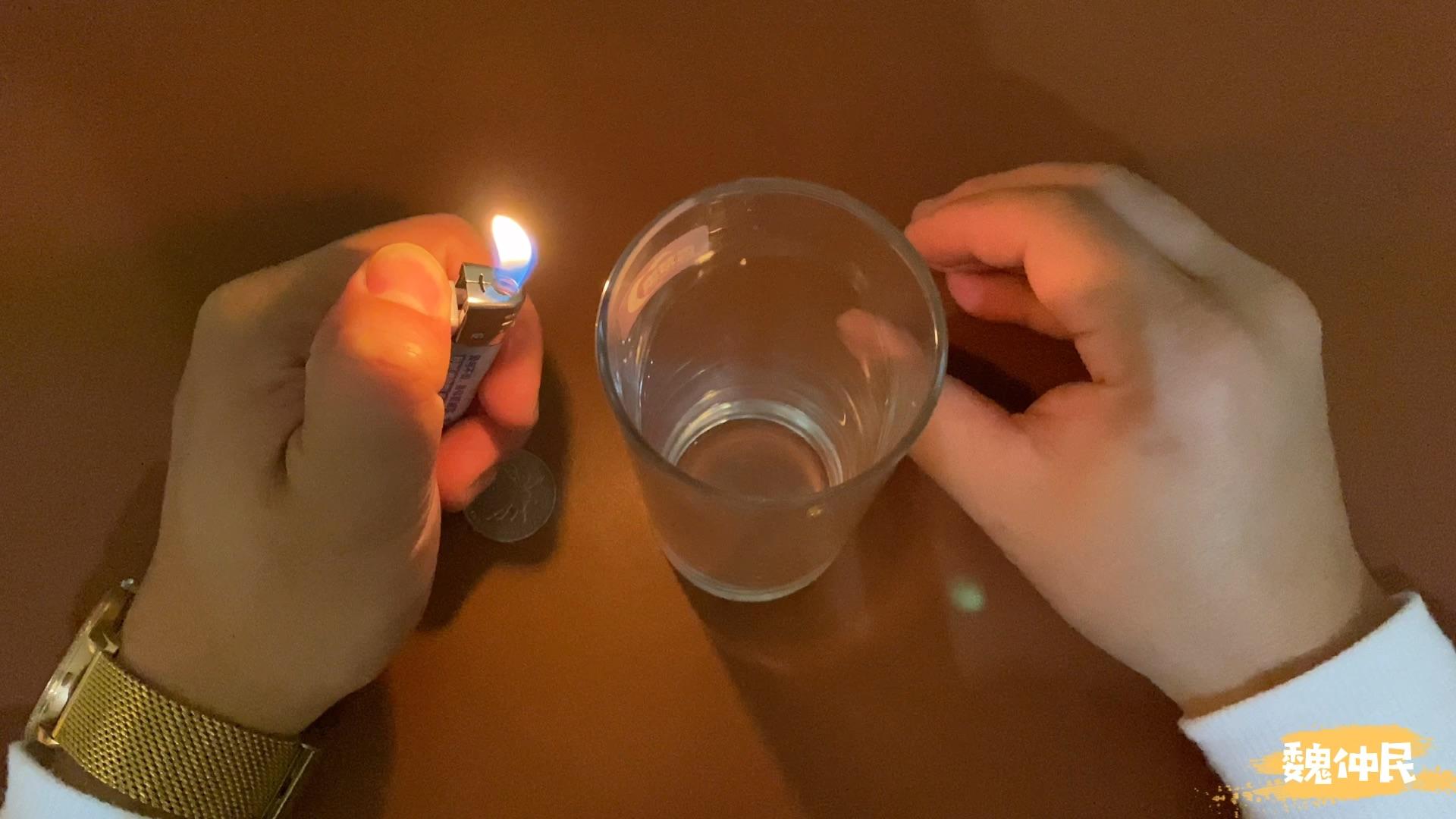 【手法魔术】揭秘:骰子瞬间穿越玻璃杯,骗了我20年