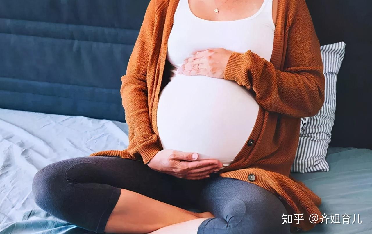 想让胎儿健康成长孕期除了工作外这四件事准妈妈也要少做