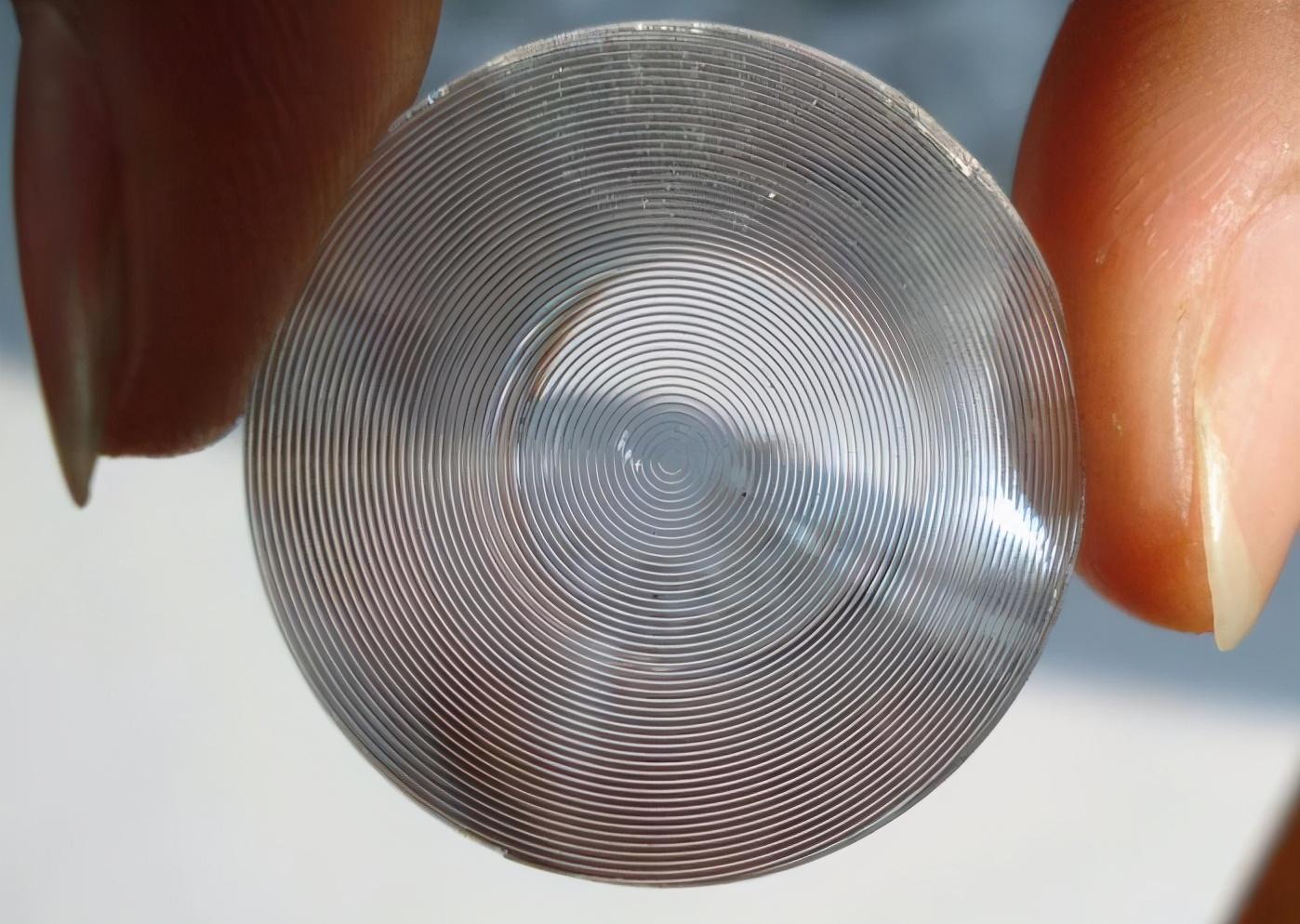 一块透明薄板,聚光能熔化钢铁,菲涅尔透镜为何这么牛? - 知乎