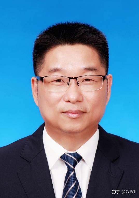 市委常委,秘书长:邱建彬