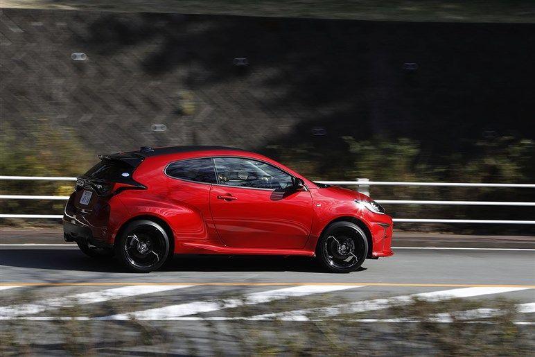 抢都抢不到的三缸手动挡丰田小车终极小钢炮gr雅力士详解