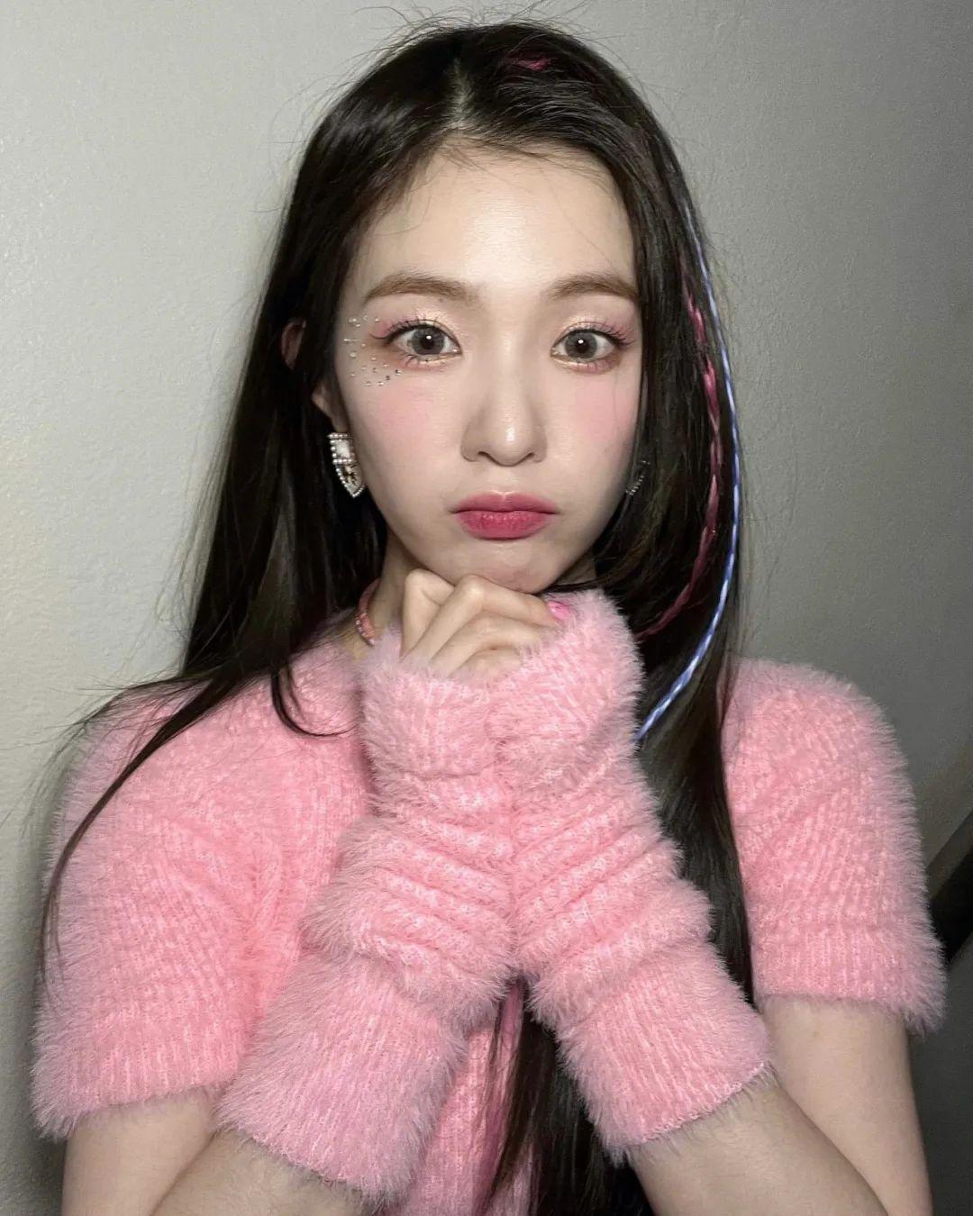 裴珠泫ins近期更新照片