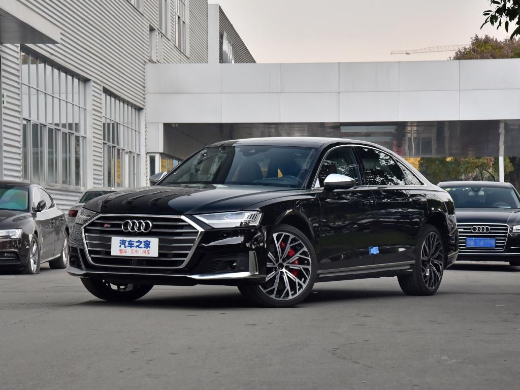 近日,全新 奥迪s8现身国内经销商处,新车传承了s系列轿车一贯的低调