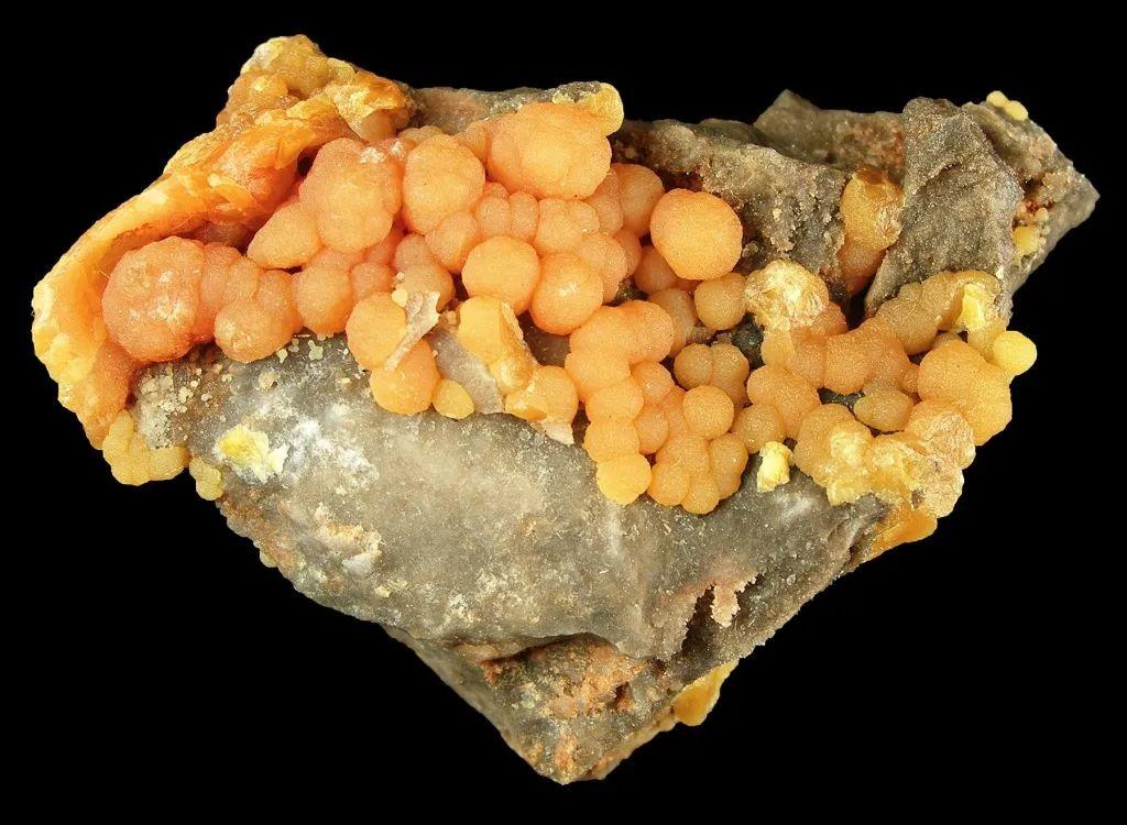 砷铅矿日光榴石,内蒙古三水铝石黑锡矿锰钾矿葡萄石柱硼镁石水胆矾菱