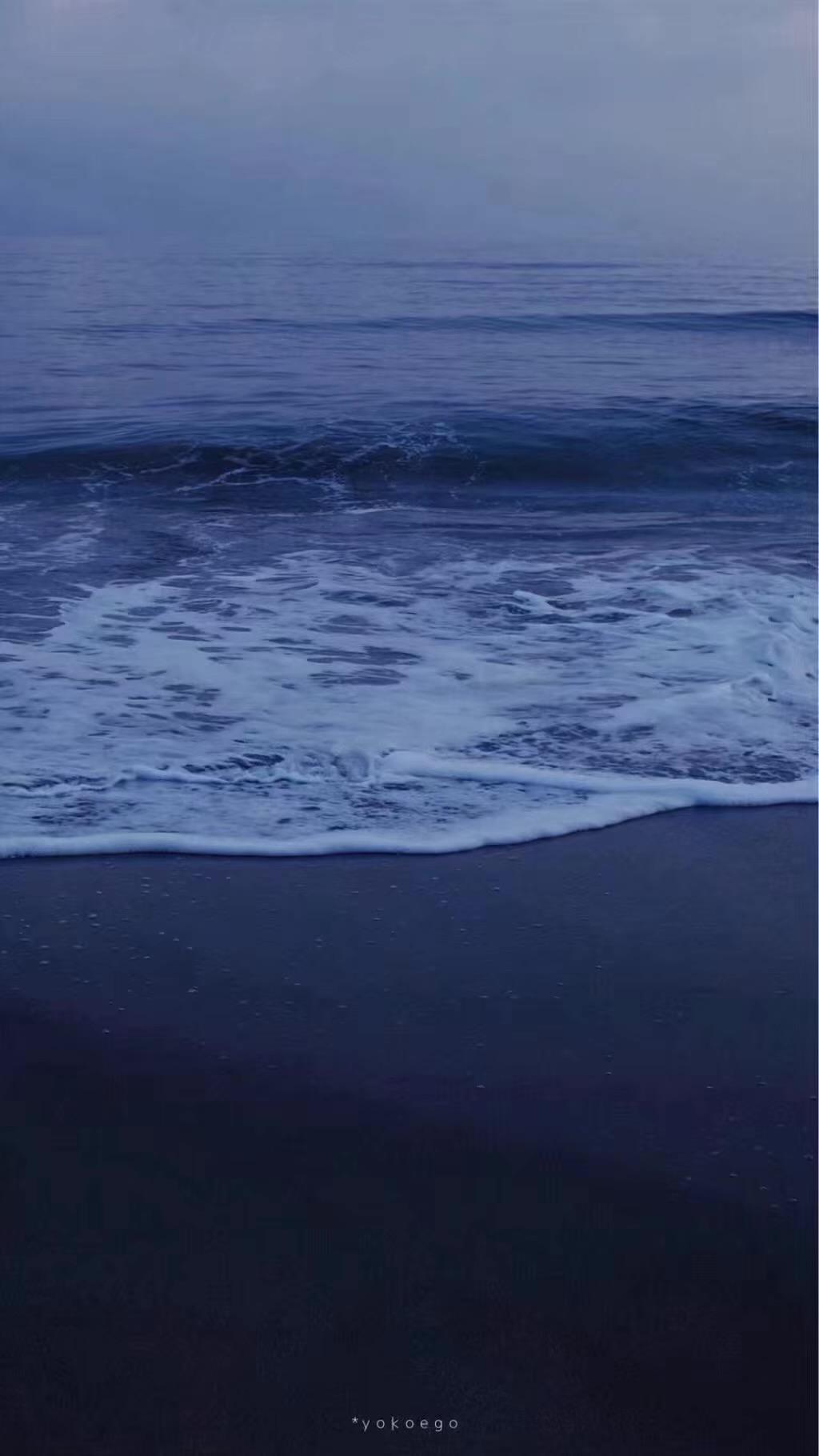 qq经典蓝适合什么样的聊天背景图呢求图