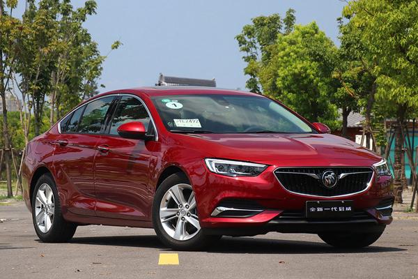 别克新款君威售1758万起增全新配色主动格栅