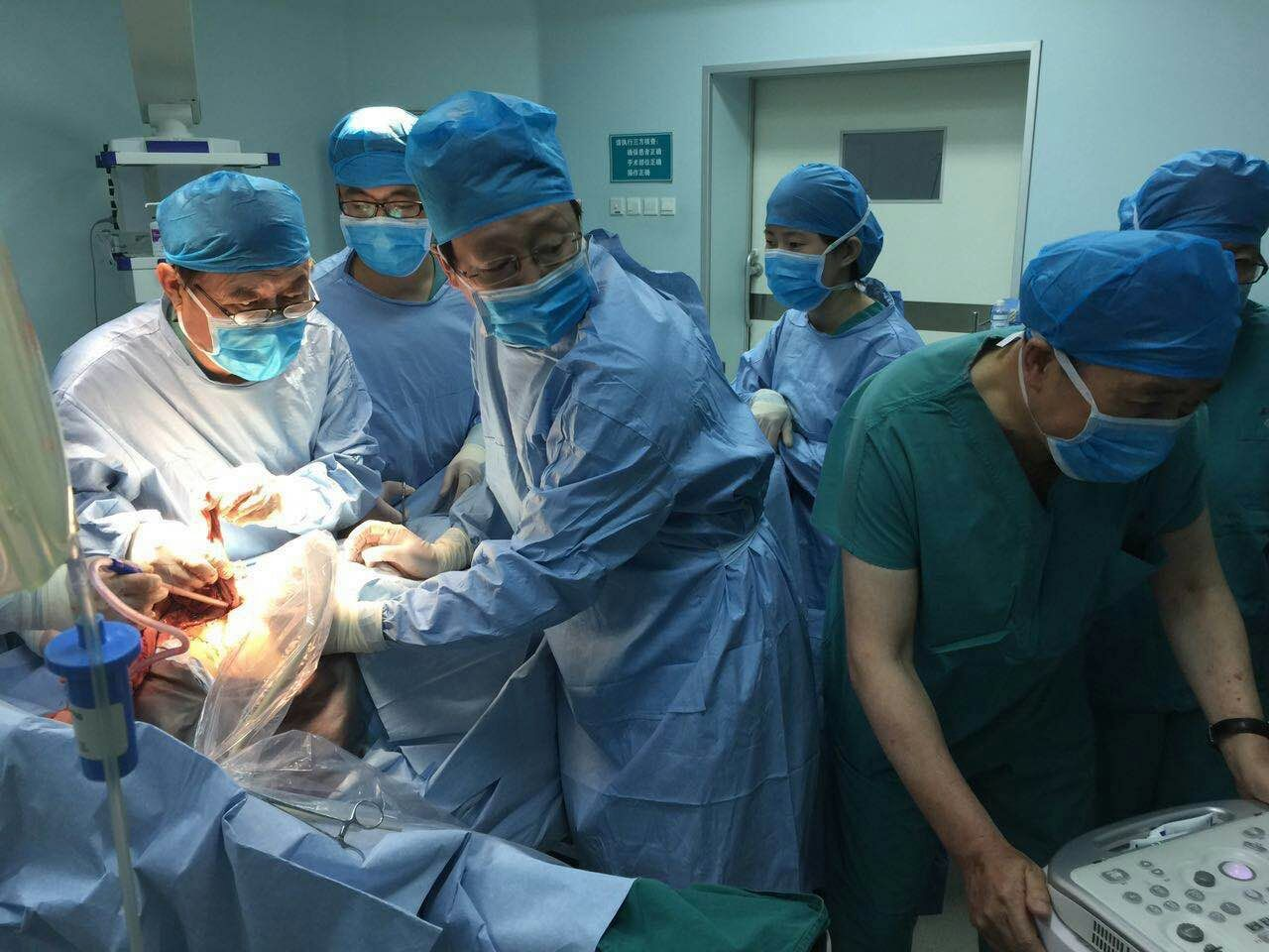 宁波援疆医生完成库车的第一例妇科腹腔镜手术-浙江新闻-浙江在线