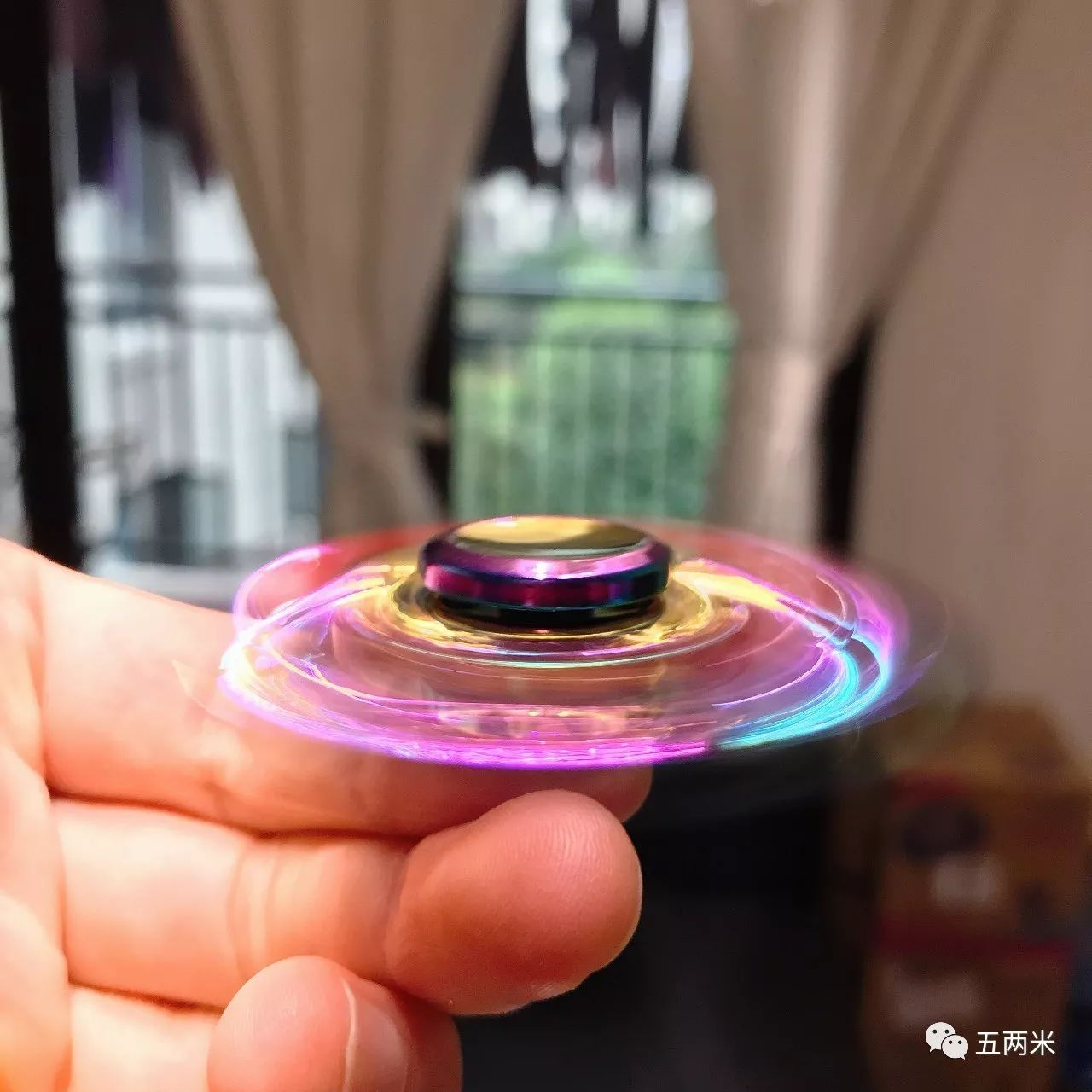 指尖陀螺有什么花式玩法?