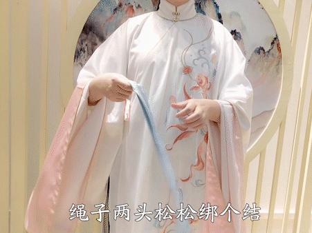 襻膊教程 | 学会这三种襻膊绑法,再也不怕汉服宽大的袖口被弄脏了!