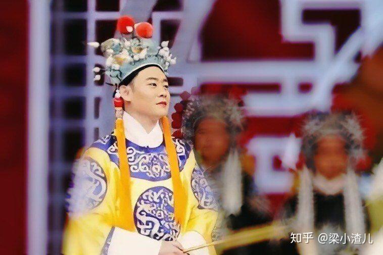 德云社的角儿们穿戏服好看吗西装呢