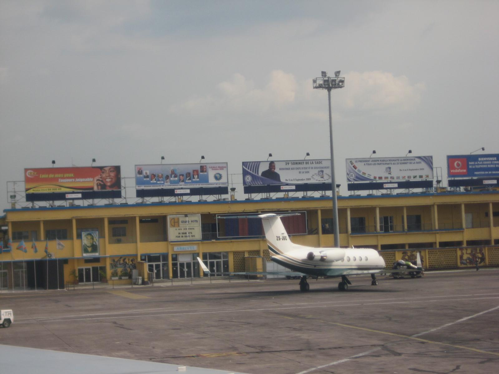 刚果河边的心灵行走一位女律师的土地收购项目之旅