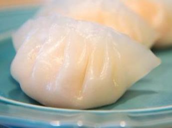 怎么做水晶虾饺皮 v2-1bcb603e848443fe9d5fa7d142464ae1_b.jpg