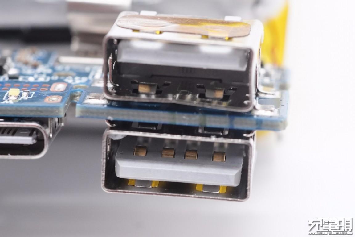 拆解报告:MI小米口袋版10000mAh 22.5W快充移动电源  第38张 拆解报告:MI小米口袋版10000mAh 22.5W快充移动电源  第38张