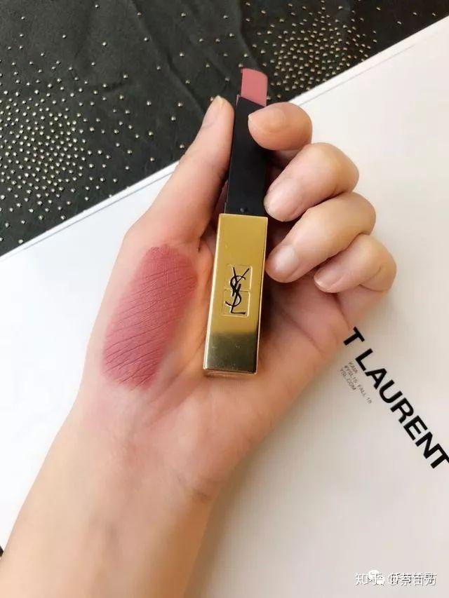 米兰达可儿二胎产后半年瘦不下来?今年你最该珍藏的15只斩男色唇膏