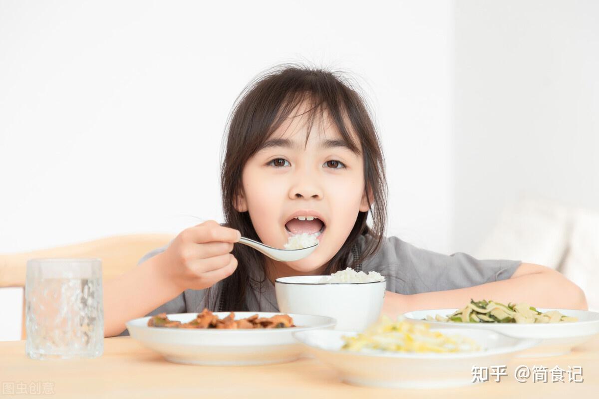 开春后,孩子早餐必吃的4种食物,营养高还长个,聪明妈妈都在做