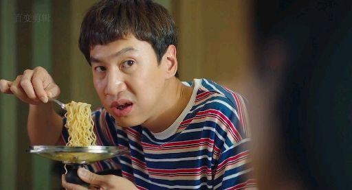 超火韩剧顶楼女配受刺激跑来办公室对峙