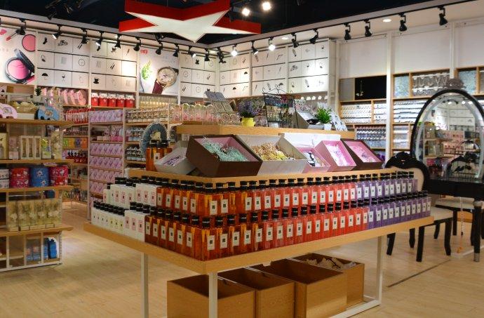 创业开十元精品店经营,不过因为没经验,所以创业一定要做好万全的准备