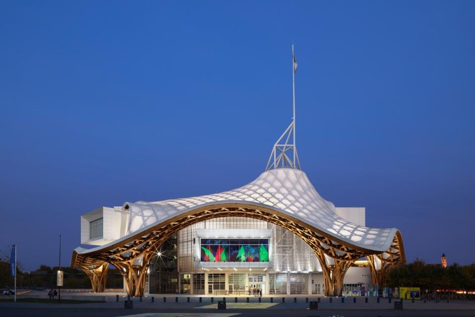 梅斯虽城市不大,却坐拥巴黎蓬皮杜中心的分馆 centre pompidou-metz.
