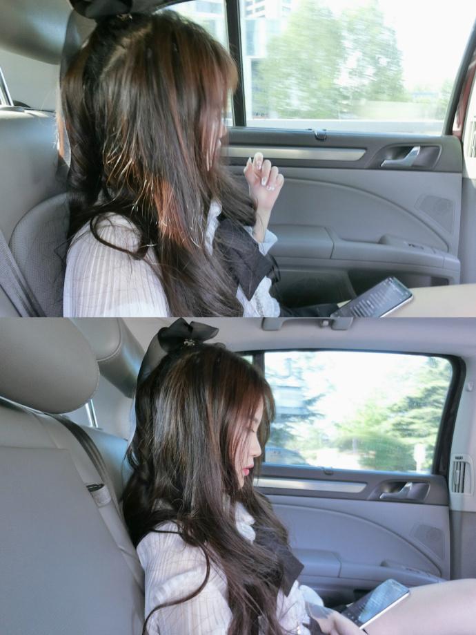 杨清柠晒出车内自拍美照网友这是又上了谁家的车