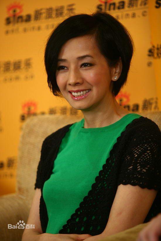 化解,各自前途的未知与踏实前进,比如女主家里有自己的小叔(陈国聪饰)