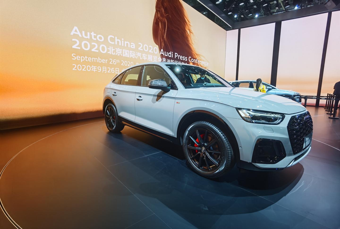 属于年轻人的轿跑suv 奥迪q5l sportback全球首秀