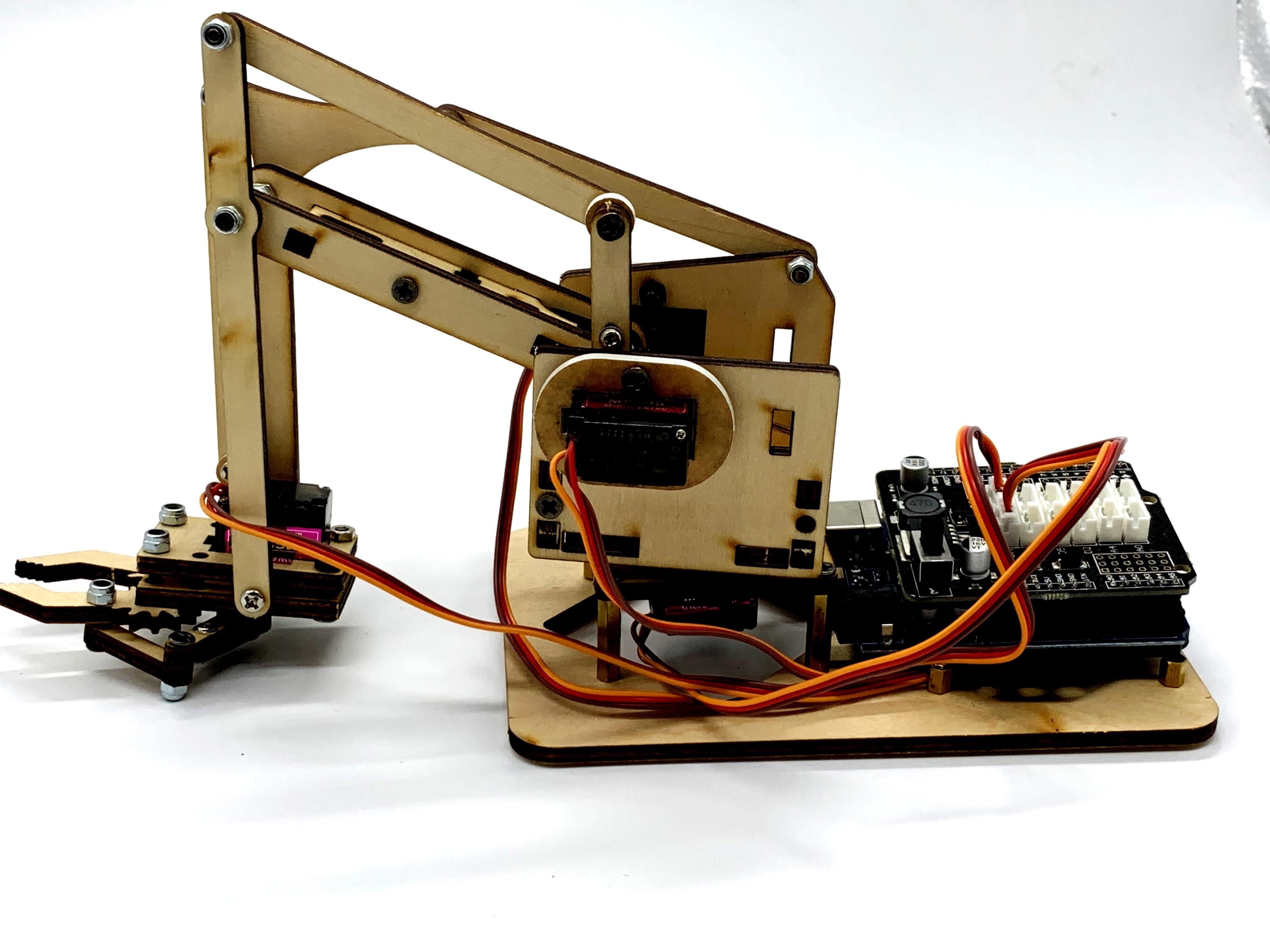 使用arduino/micro:bit等开源硬件和mixly/mpython等图形化编程软件