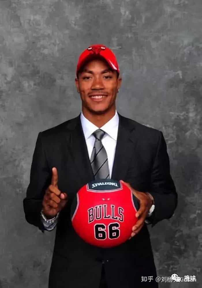 2008年,他参加了nba选秀,最终被家乡芝加哥选中,也成为了历史上唯一一