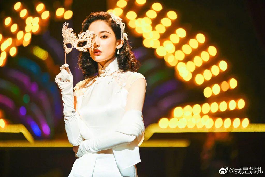 有一种韵味美叫做古力娜扎穿旗袍