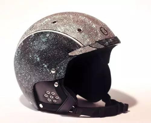 2. 炫彩夺目,超酷炫钻石滑雪头盔