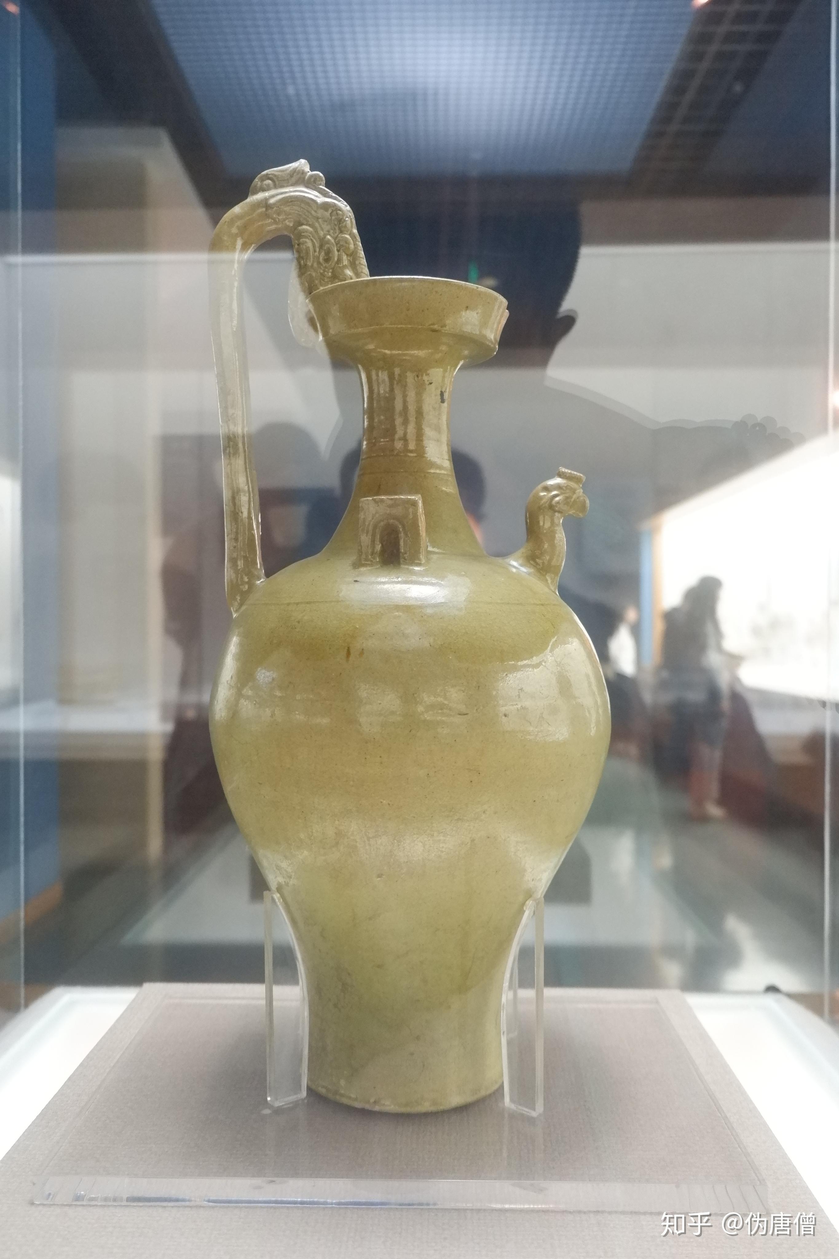 博物馆里的瓷器史7北齐青釉仰覆莲花尊河北博物院藏
