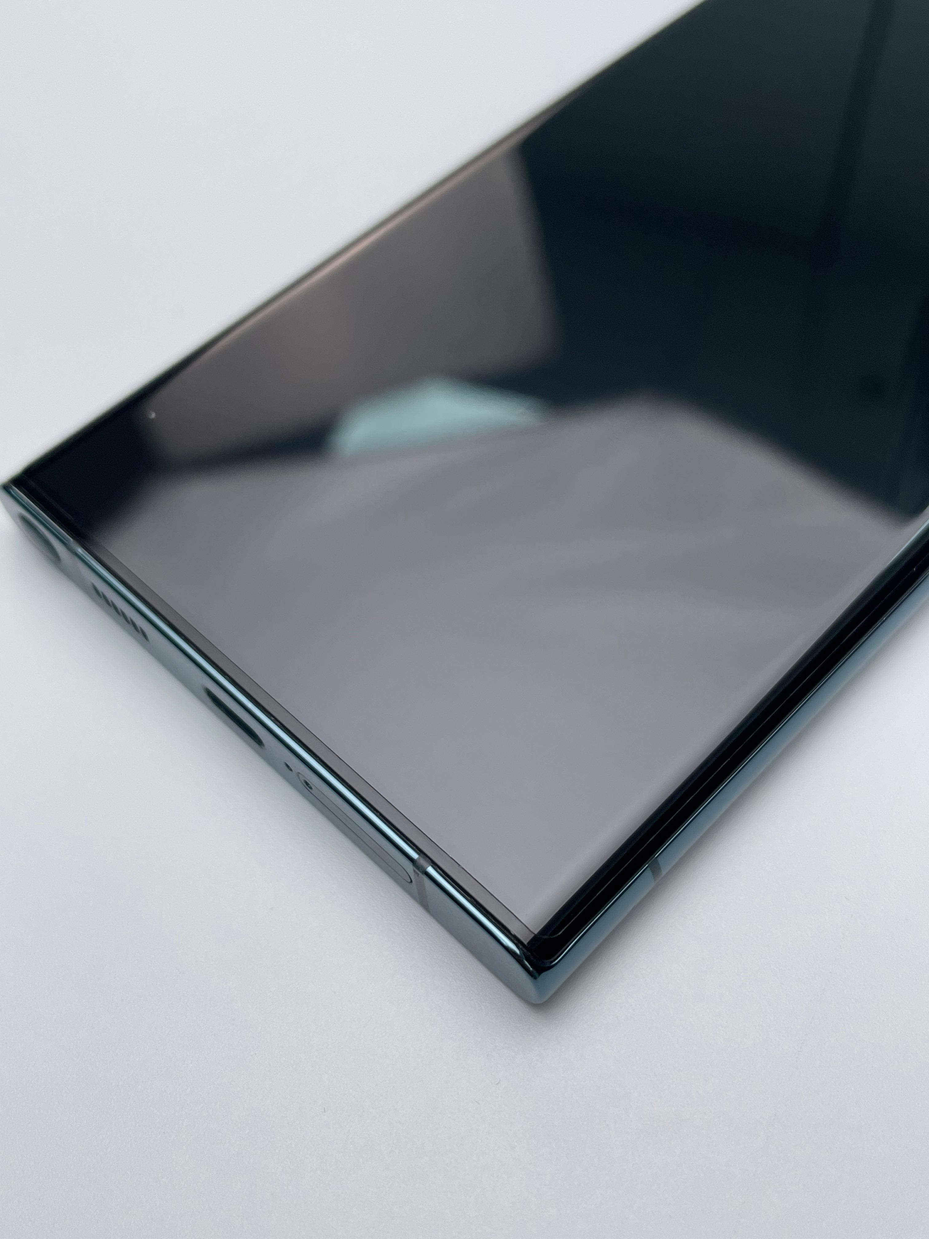 那必须要啊三星s22ultra贴膜我是必须的但是不贴钢化膜三星s22ultra