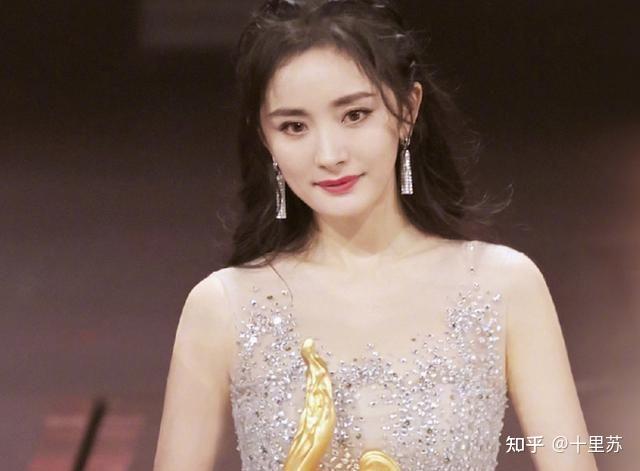 微博之夜2021杨幂完整视频 v2-1d952cdfb09090e5456645c9d7b3cd99_r.jpg