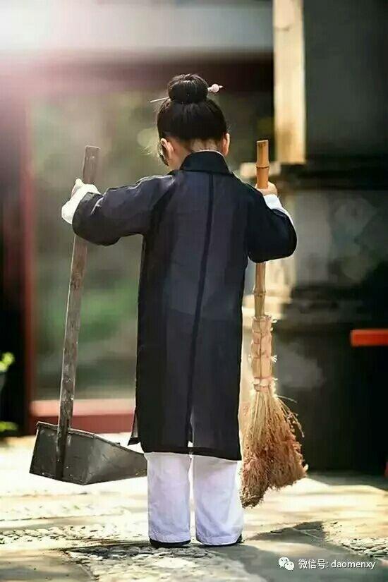 道系青年佛系青年