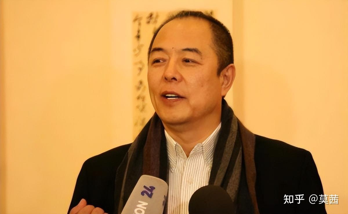 善恶终有报!66岁就坐上轮椅的张铁林,如今已活成了一个"笑话"