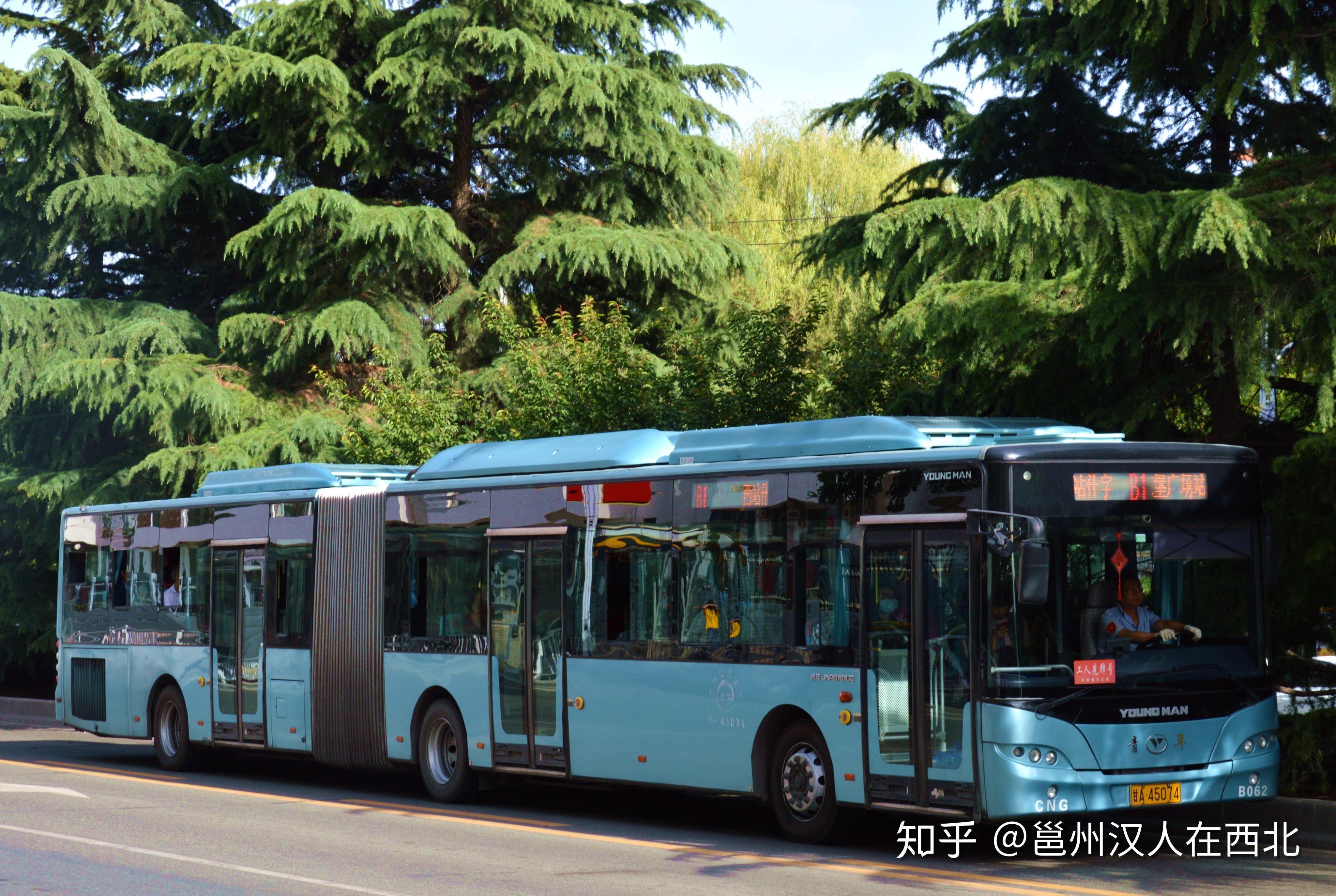 用于视频封面的jnp6120lng(实际上是cng动力)兰州公交b1路 刘家堡广场