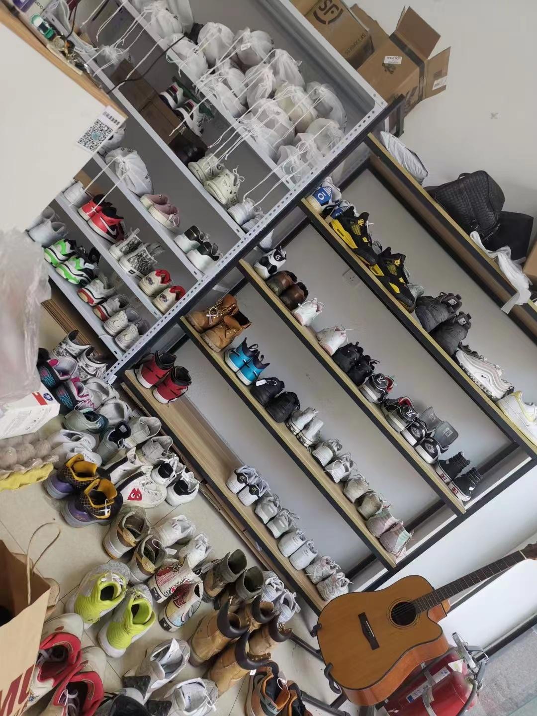 开一家洗鞋店怎么样?