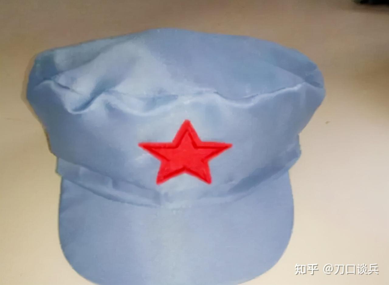 抗战时期,八路军帽子上的"两粒纽扣"有什么作用?大有来头 - 知乎