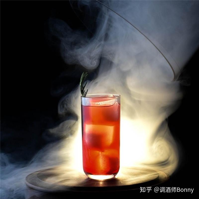 关于鸡尾酒常见的烟熏做法