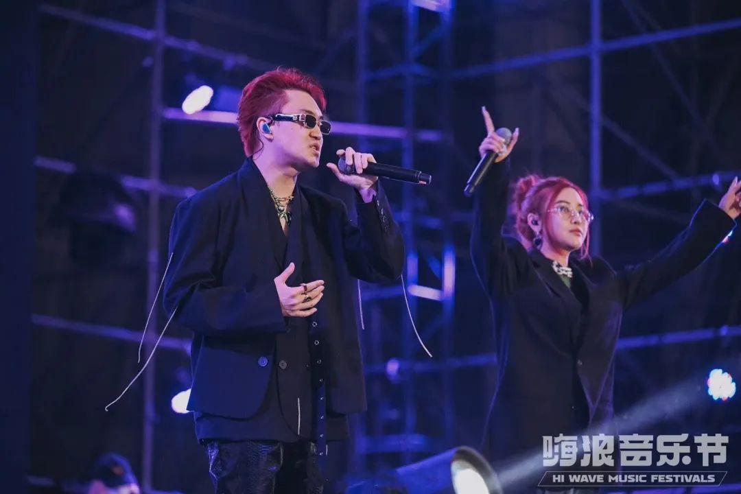 再到马思唯和易梦玲的热搜霸榜,rapper的私生活为何总能流量爆炸?