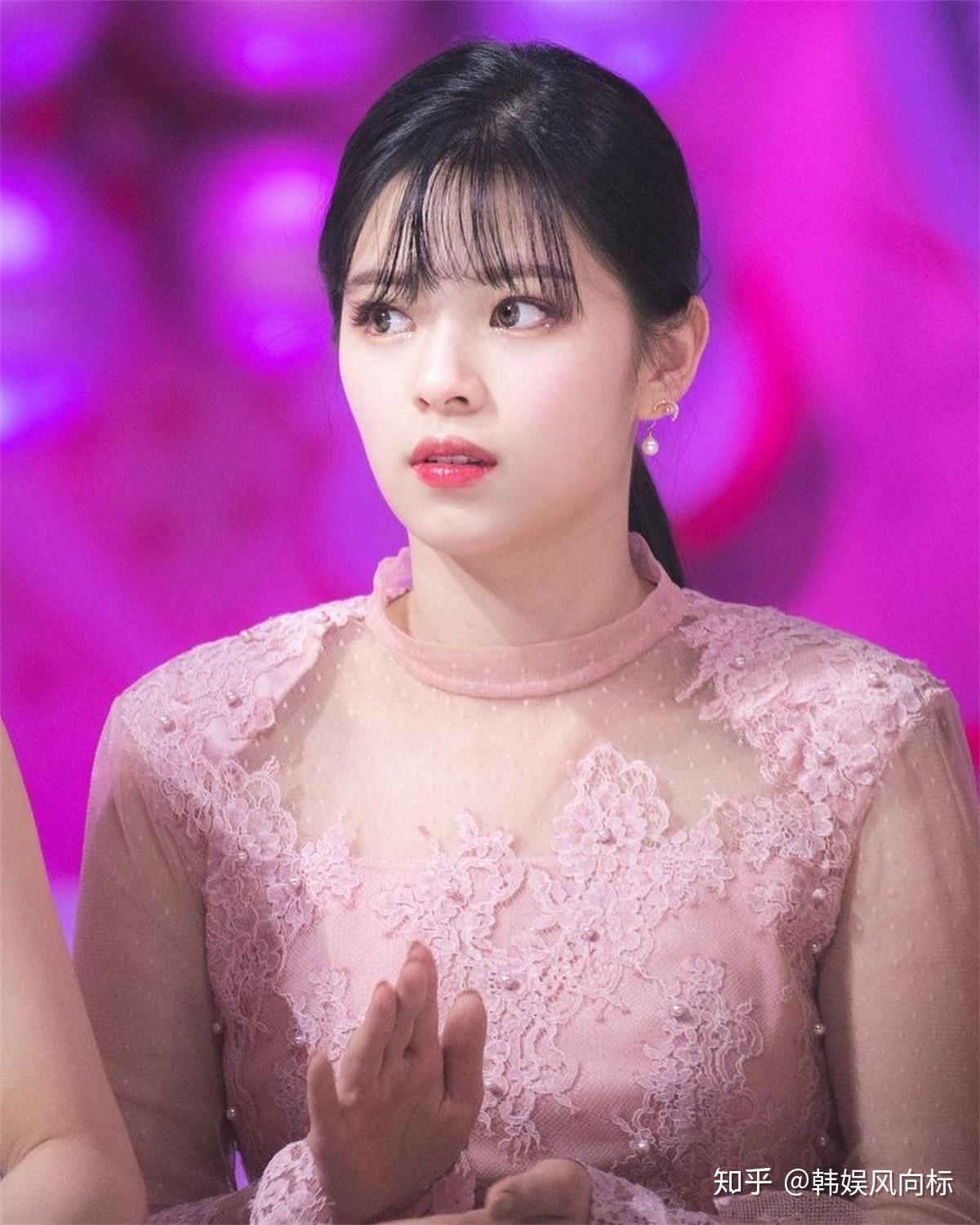 twice又一人患上焦虑症,致粉丝对公司不满,要求重视偶像健康!