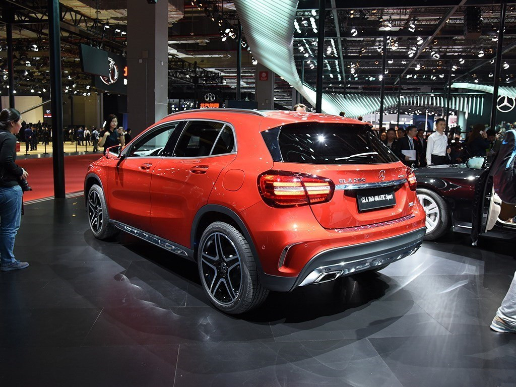 感性大于理性云南俊星奔驰带你了解奔驰gla260