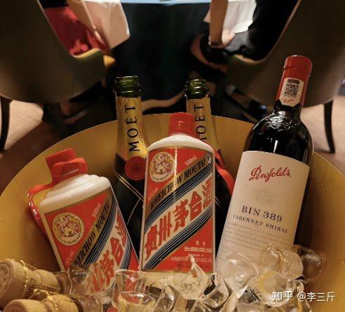 在当下，白酒在年轻人的圈子里逐渐失宠，可在人际交往中，送酒的门道仍不可不知。 - 知乎