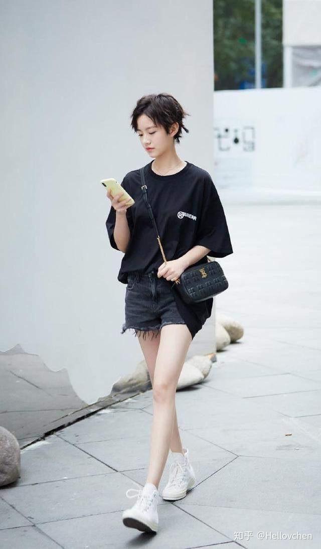 二十不惑关晓彤大露美腿娱乐圈的95后腿精小姐姐你知道几位