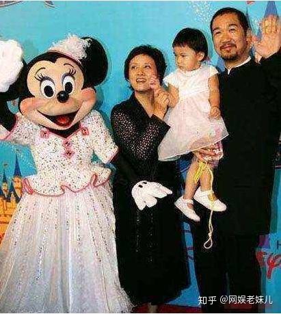 63岁邓婕前夫离婚36年身价上亿再谈邓婕直言她自己作的