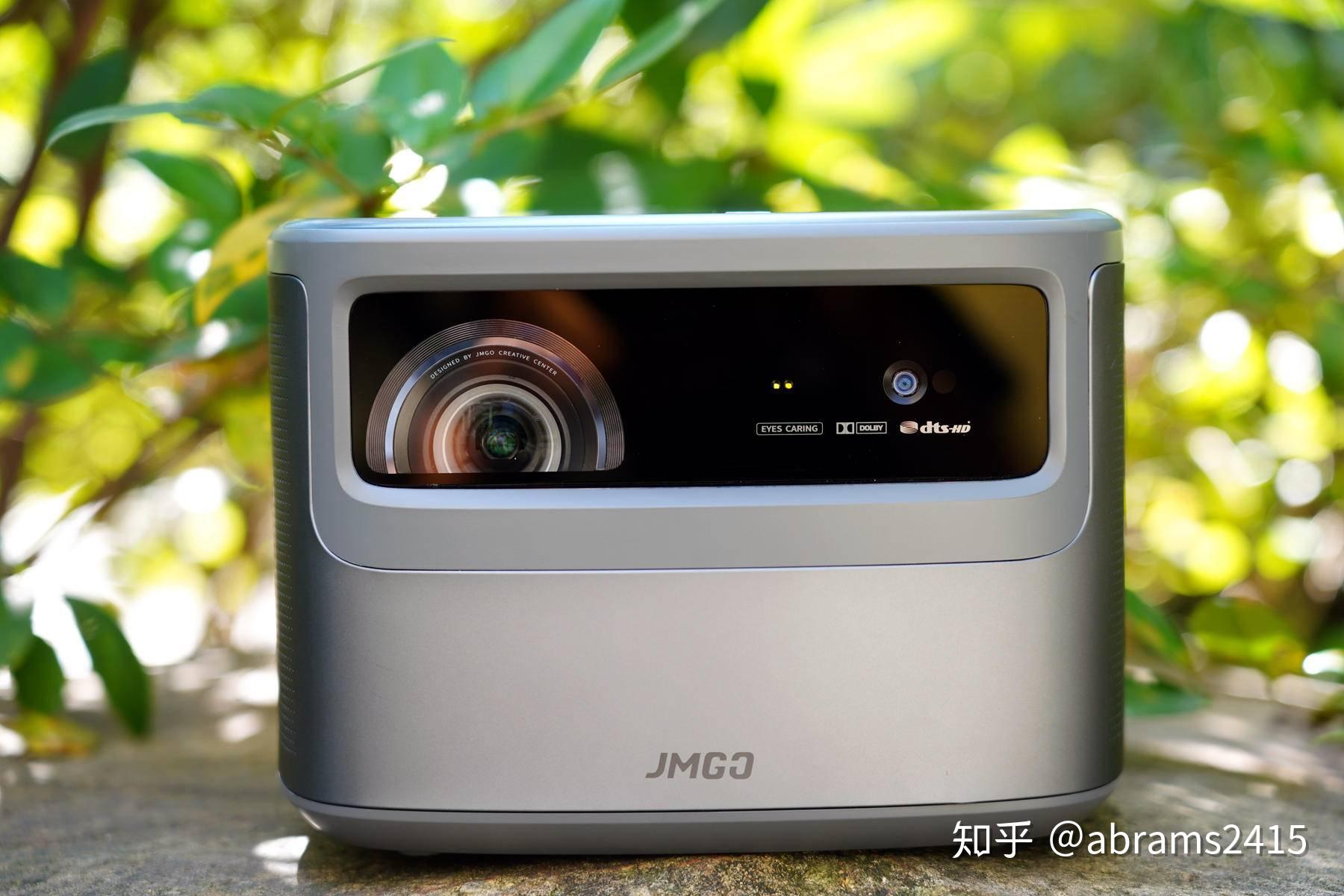 2400ansi亮度今年最有诚意投影升级入门高端旗舰坚果j10画质及效果